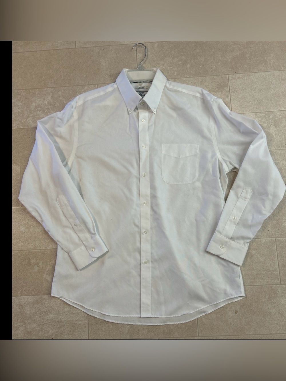 Jos A Bank 1905 White Non-Iron Slim Fit Button Up Long Sleeve Shirt Men’s 17-35